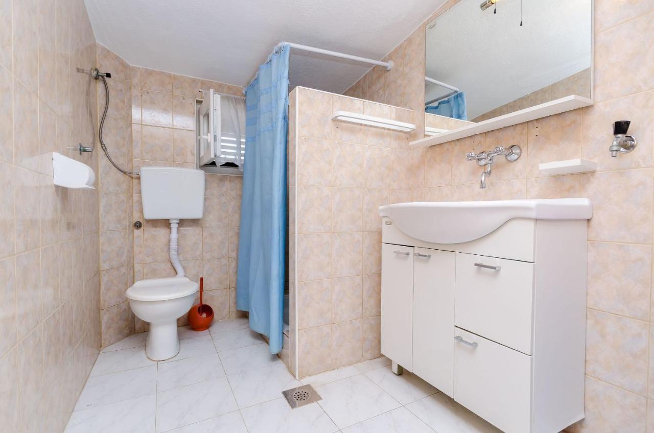 Apartments Kursan Trogir Exterior foto